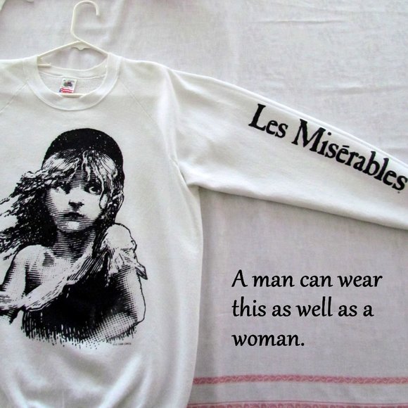 LES MISÉRABLES XL WHITE SWEATSHIRT w BLACK COSETTE PICTURE, VINTAGE 1991 UNISEX - Picture 3 of 6